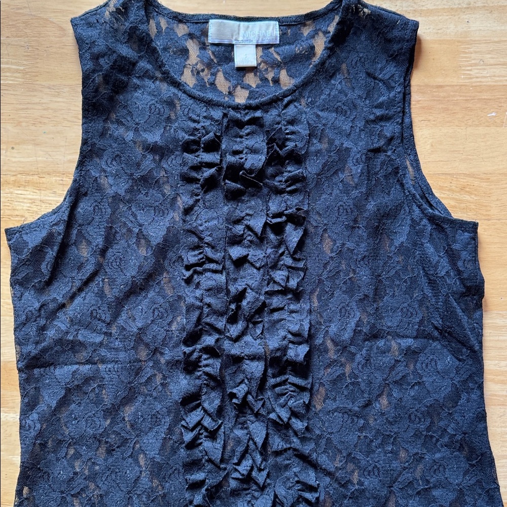 Vintage 90s Michael Kors sleeveless lace tee